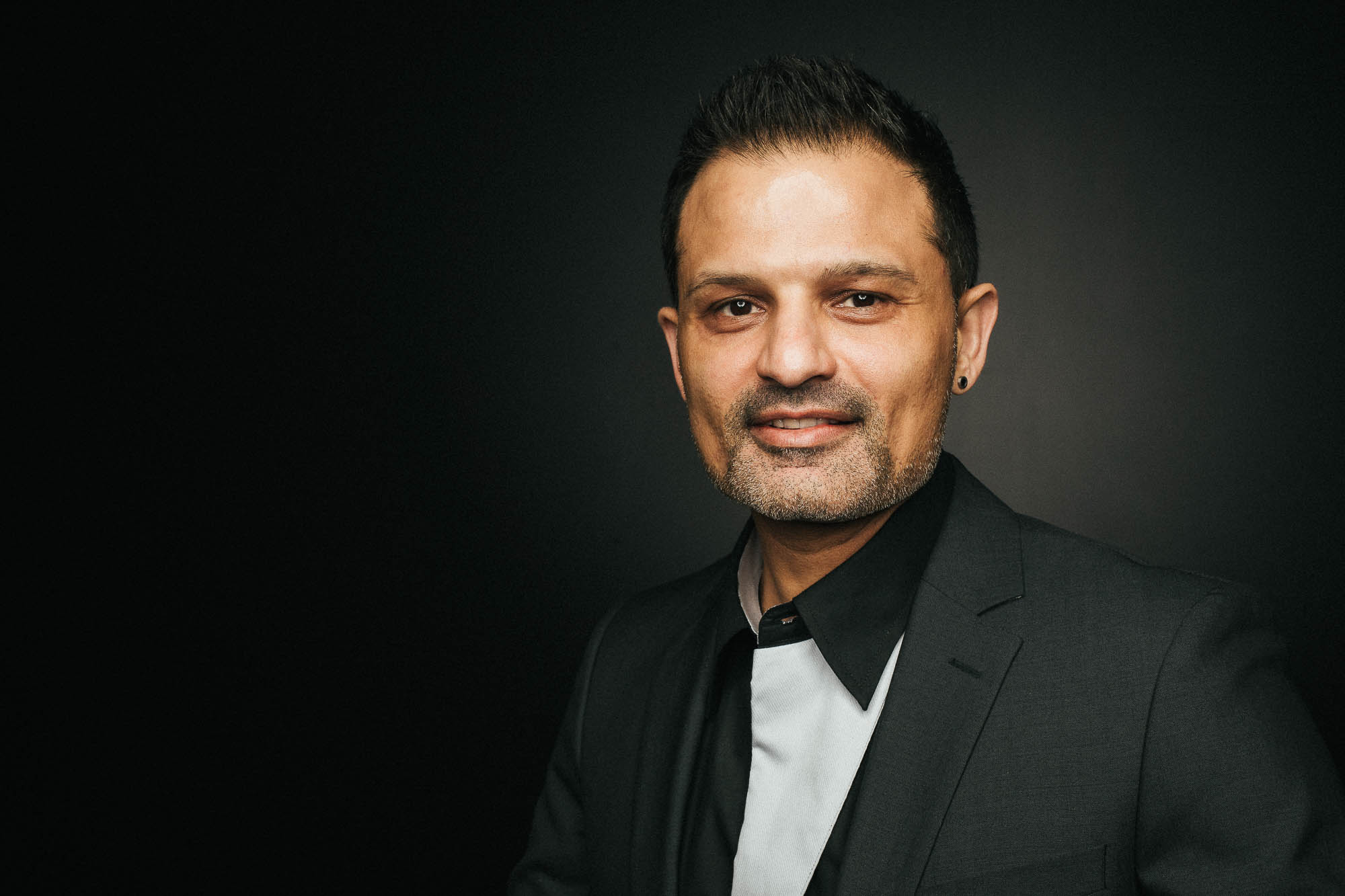 Export x3 Headshot  06133 Dez 01 2019 Headshots 2019  Miro Nicole Nadine 3